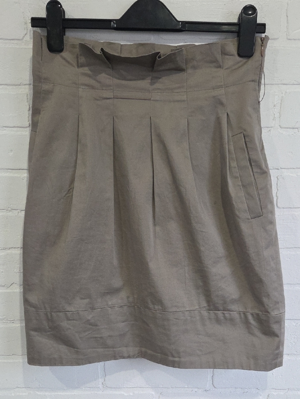 BCBGMaxAzria Taupe Pleated Pencil Skirt